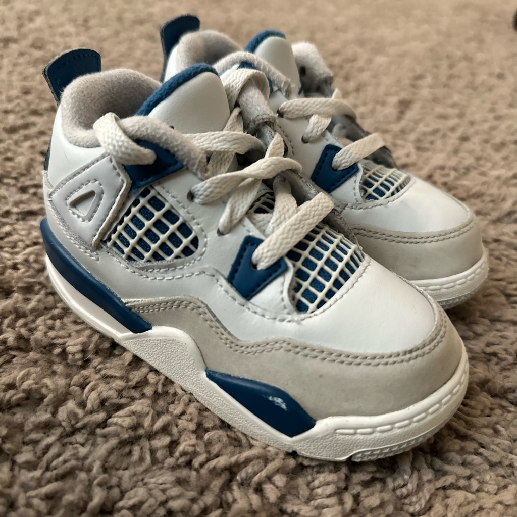 Jordan 4